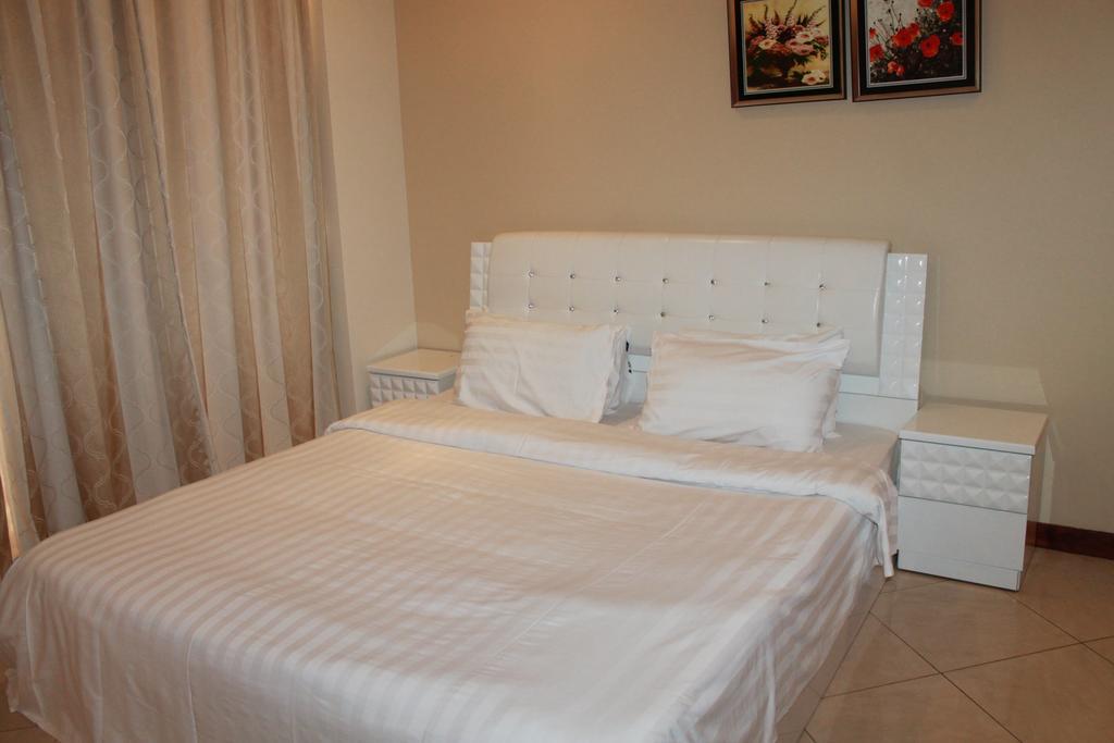 Al Hamra Plaza Apartment Manama Bilik gambar