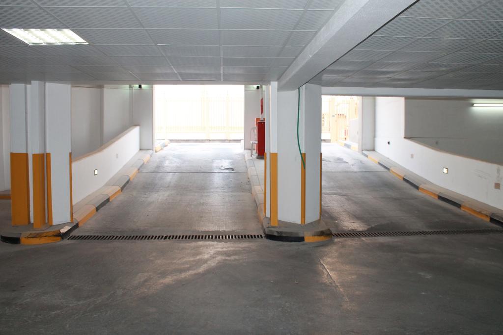 Al Hamra Plaza Apartment Manama Bilik gambar