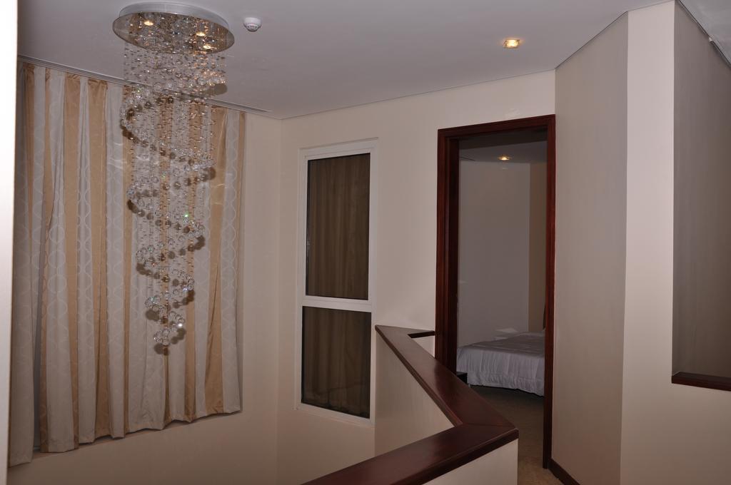 Al Hamra Plaza Apartment Manama Bilik gambar