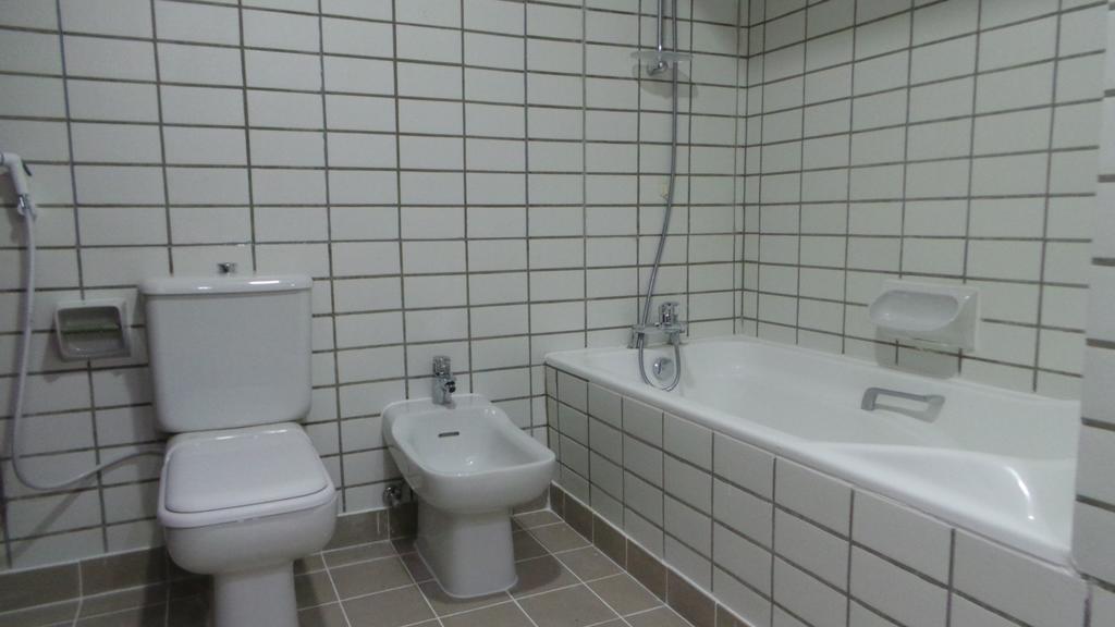 Al Hamra Plaza Apartment Manama Bilik gambar