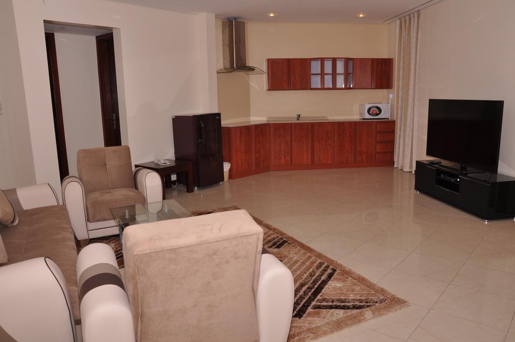 Al Hamra Plaza Apartment Manama Luaran gambar