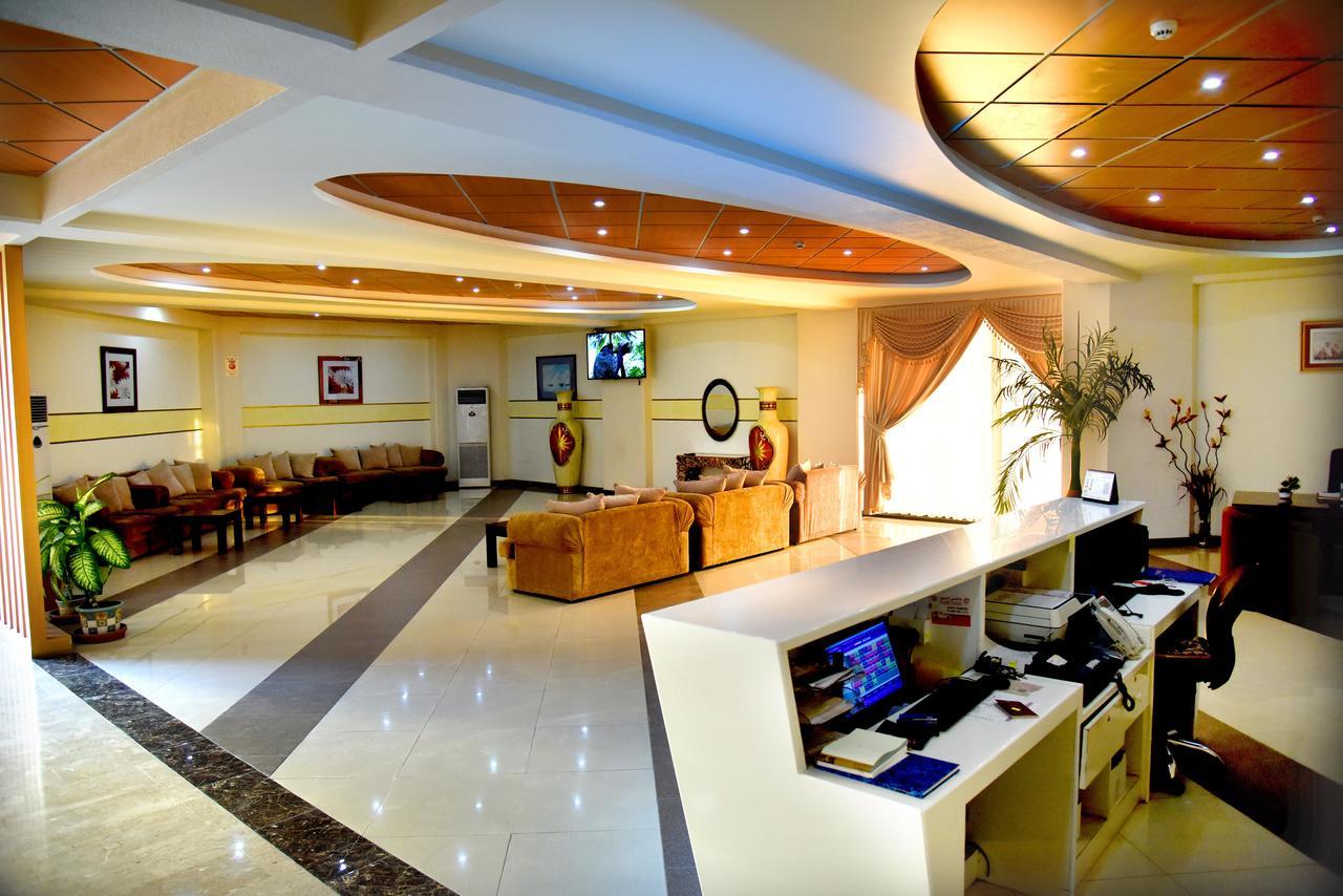 Al Hamra Plaza Apartment Manama Bilik gambar